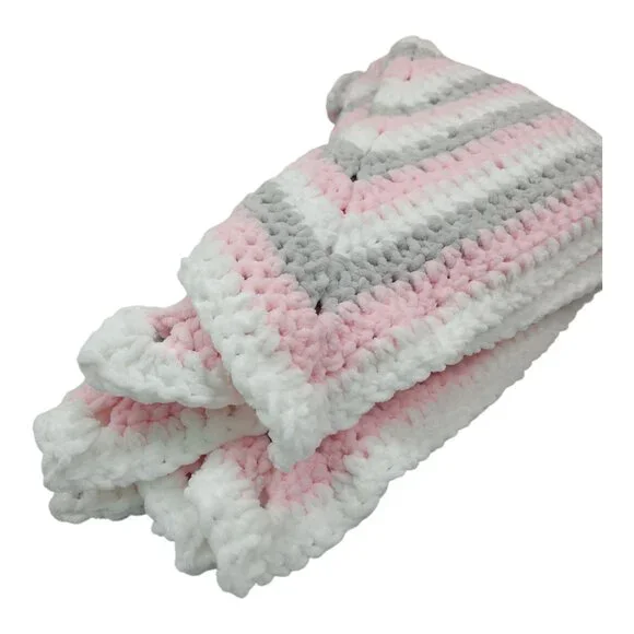Star Shaped Crocheted Throw Blanket Soft Fluffy Hand Made Crochet Pink Gray